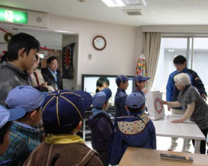 頑張ってくれたお礼にお菓子をプレゼント