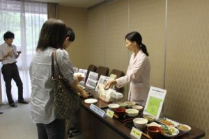 食事の試食会